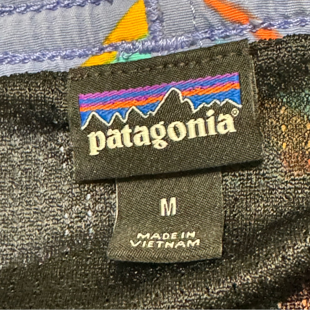 Patagonia Patterned Shorts - Picture 3 of 3